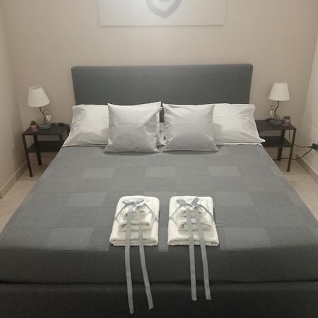 Clemamhouse Apartment Catania Bagian luar foto